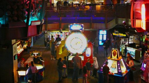 Bring the Whole Family to GameWorks Las Vegas