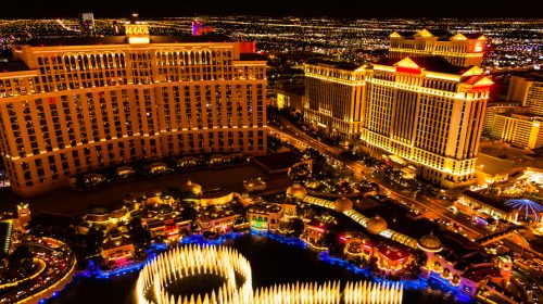How to Choose a Hotel on The Las Vegas Strip (Infographic)